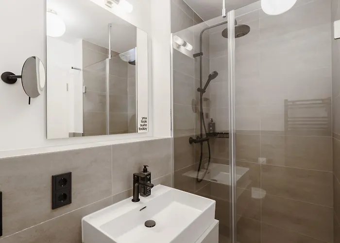 Limehome Sybelstr * Berlin