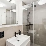 Limehome Sybelstr Appartamento Berlino