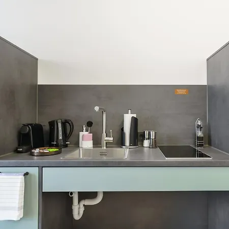 Limehome Sybelstr 公寓